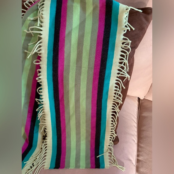 V. FRAAS Colorful Cashmink Scarf - Picture 4 of 7